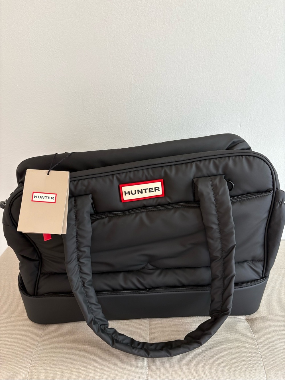 Hunter Black Puffer Weekend Travel Bag
